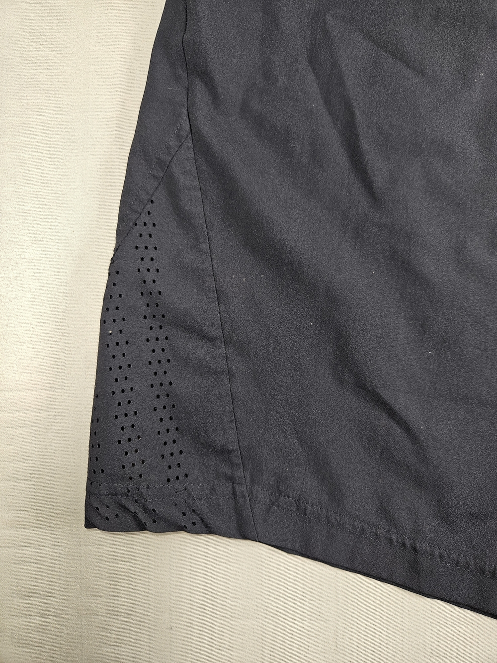 Adidas Men's Black Performance Training Shorts - Picture 4 of 10